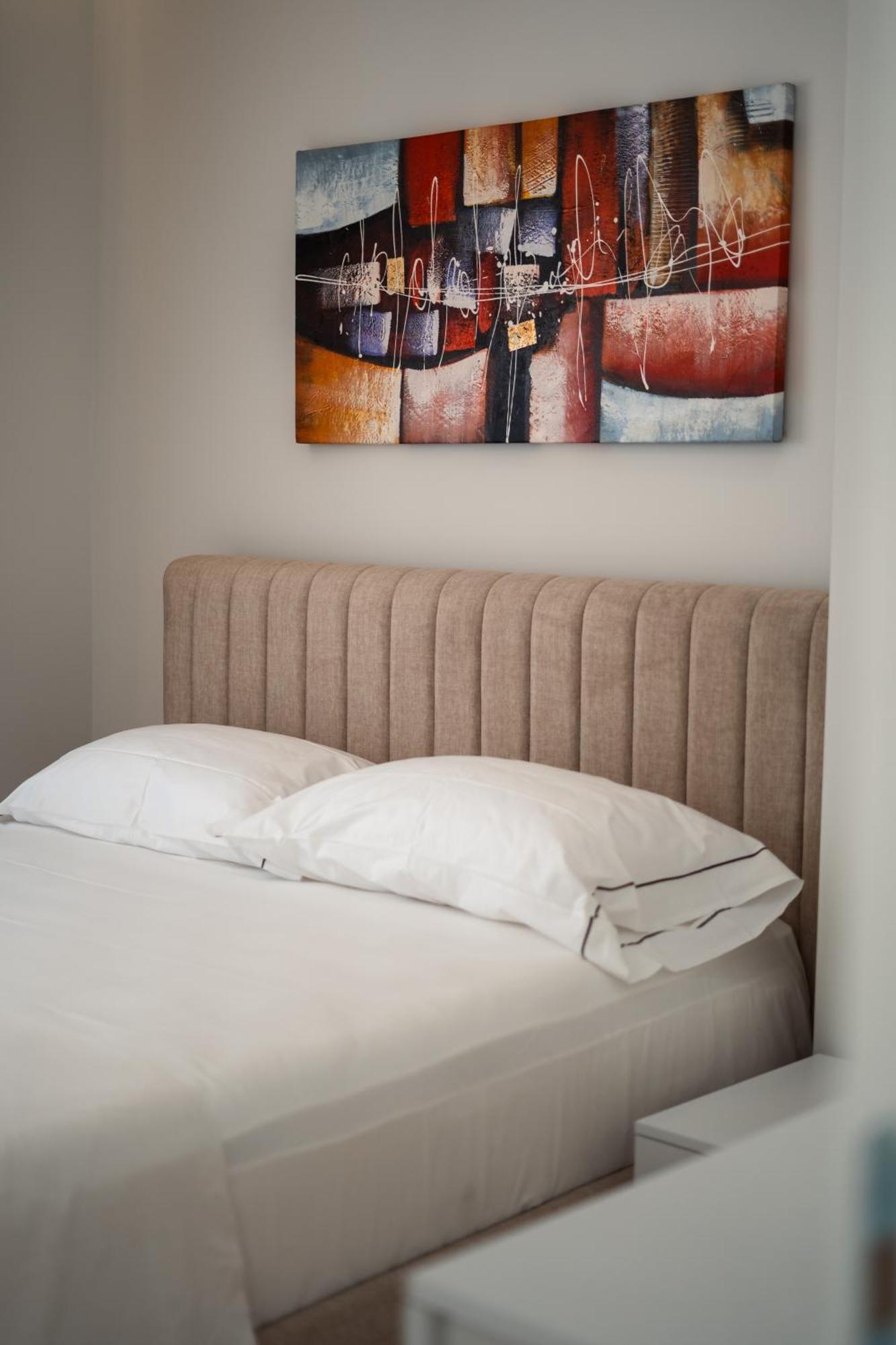 Elite Aparthotel