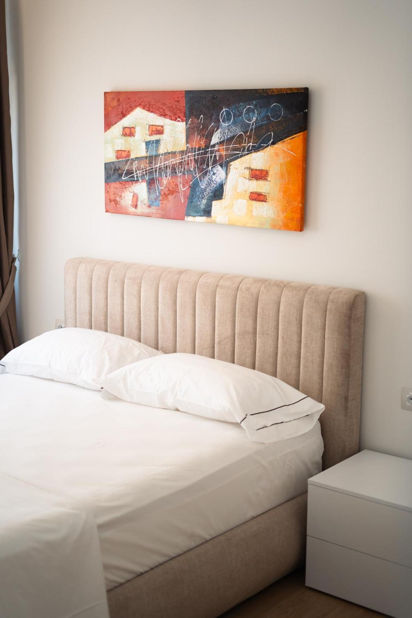 Elite Aparthotel *