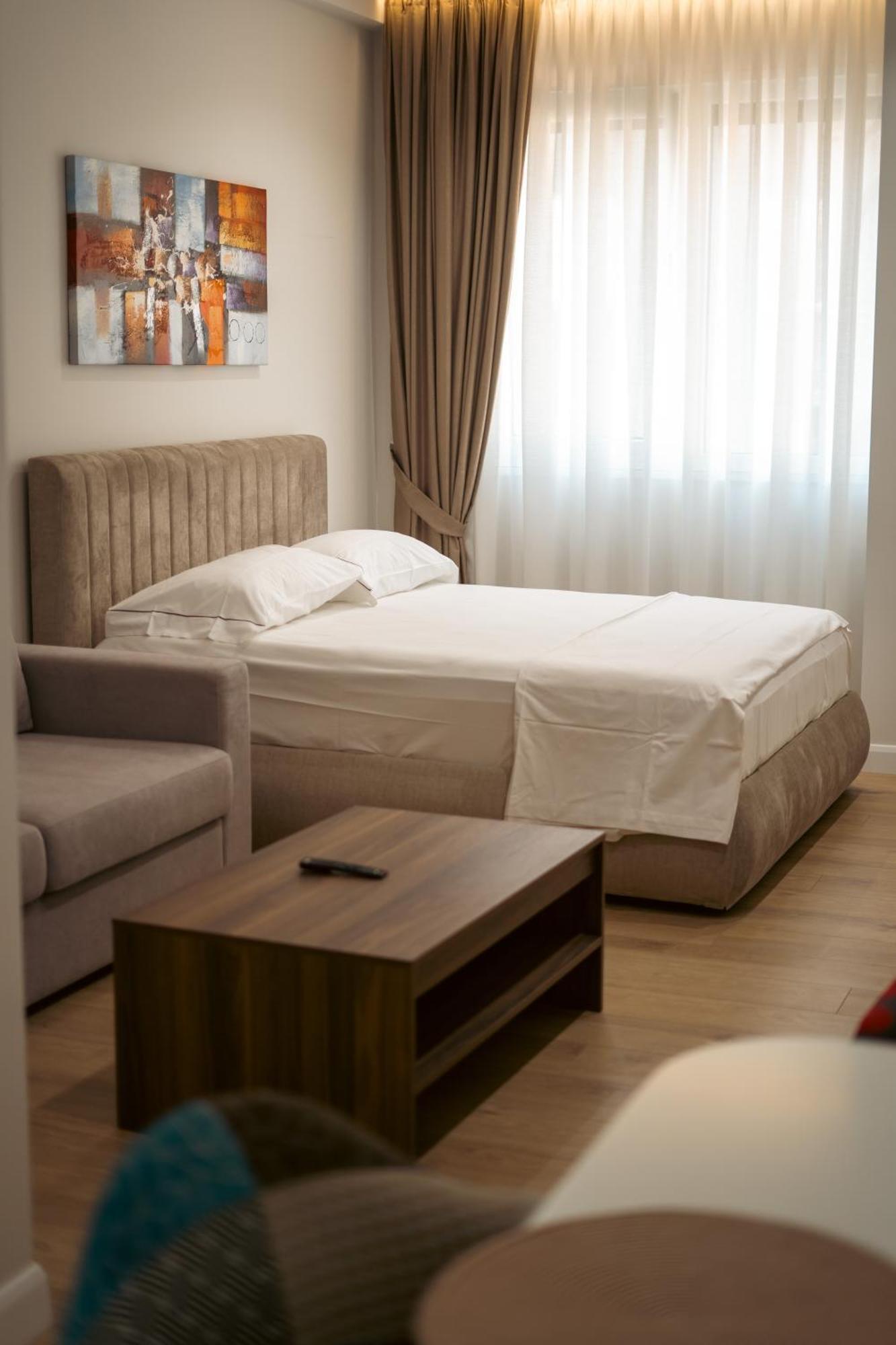 Aparthotel Elite *