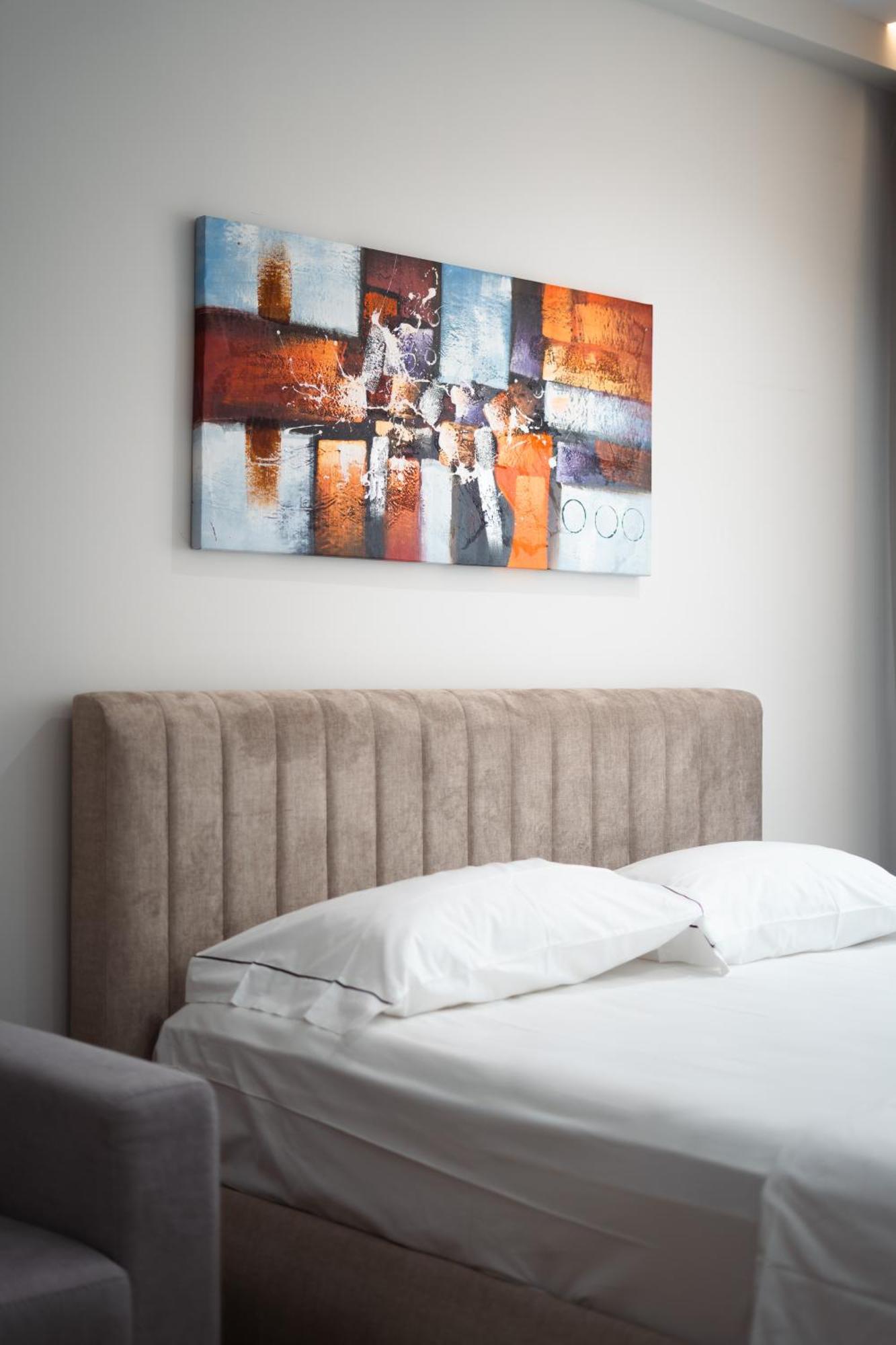 Elite Aparthotel Tirana